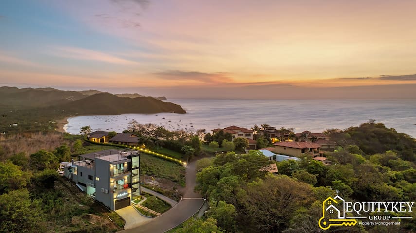 Casa Luna Amarillo - Your Pacific Escape!