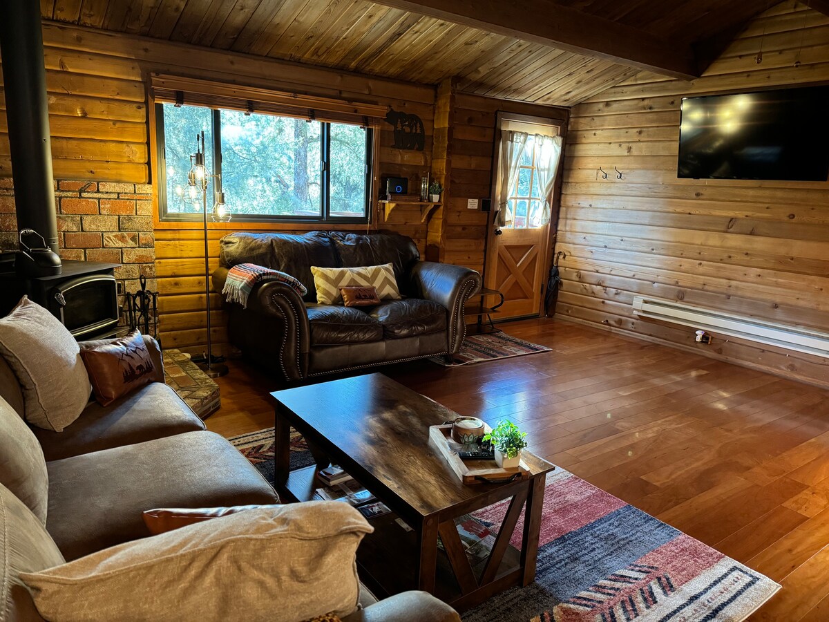 Top performing Airbnb: Peaceful Cabin Just Minutes from the Village in Pine Mountain Club