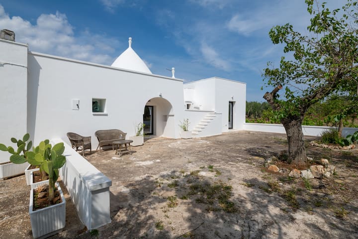 Il Trullo Bianco Molillo