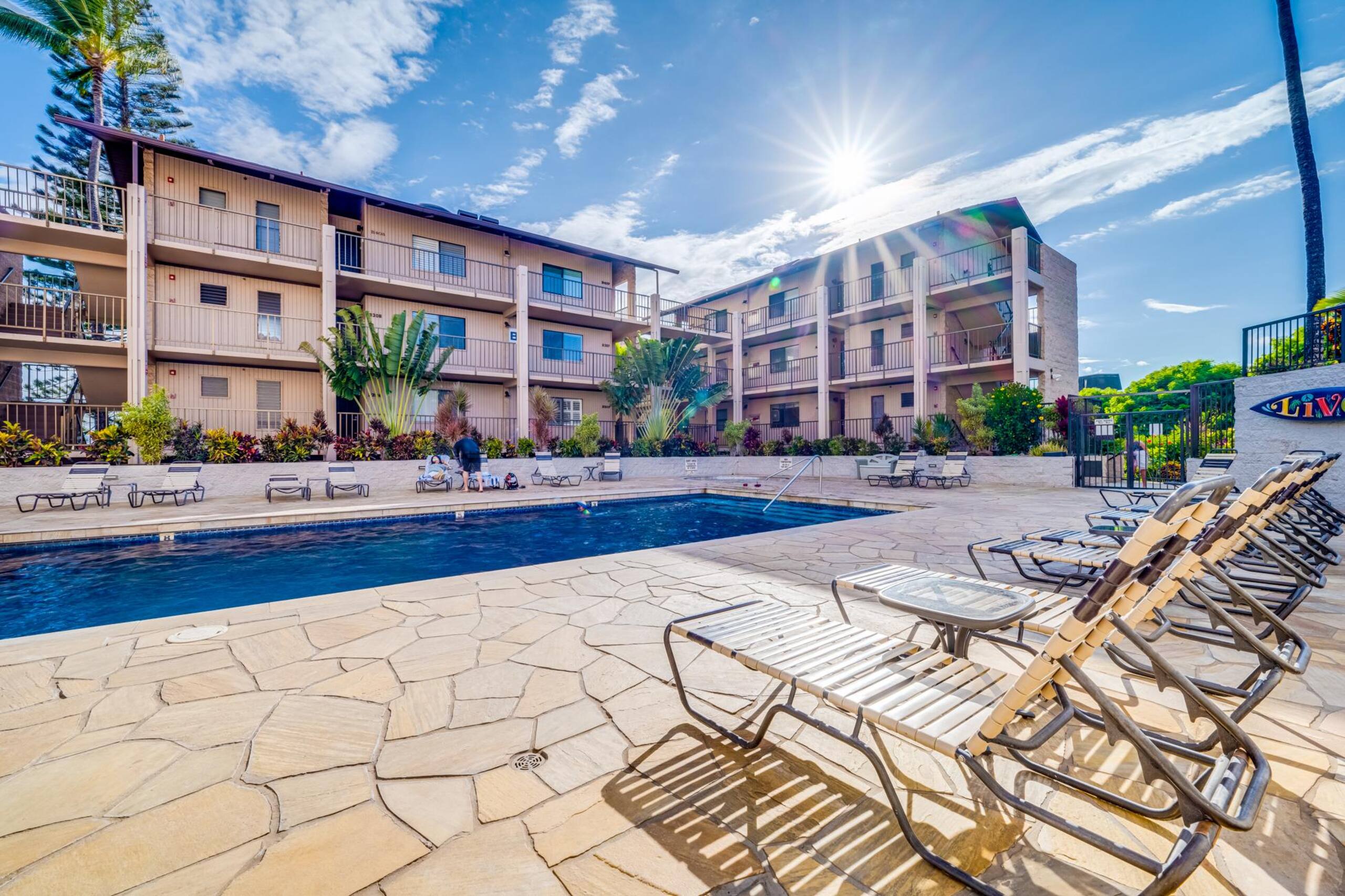 Condo in Kihei · ★4.33 · 2 bedrooms · 3 beds · 1 shared bath - Image 3