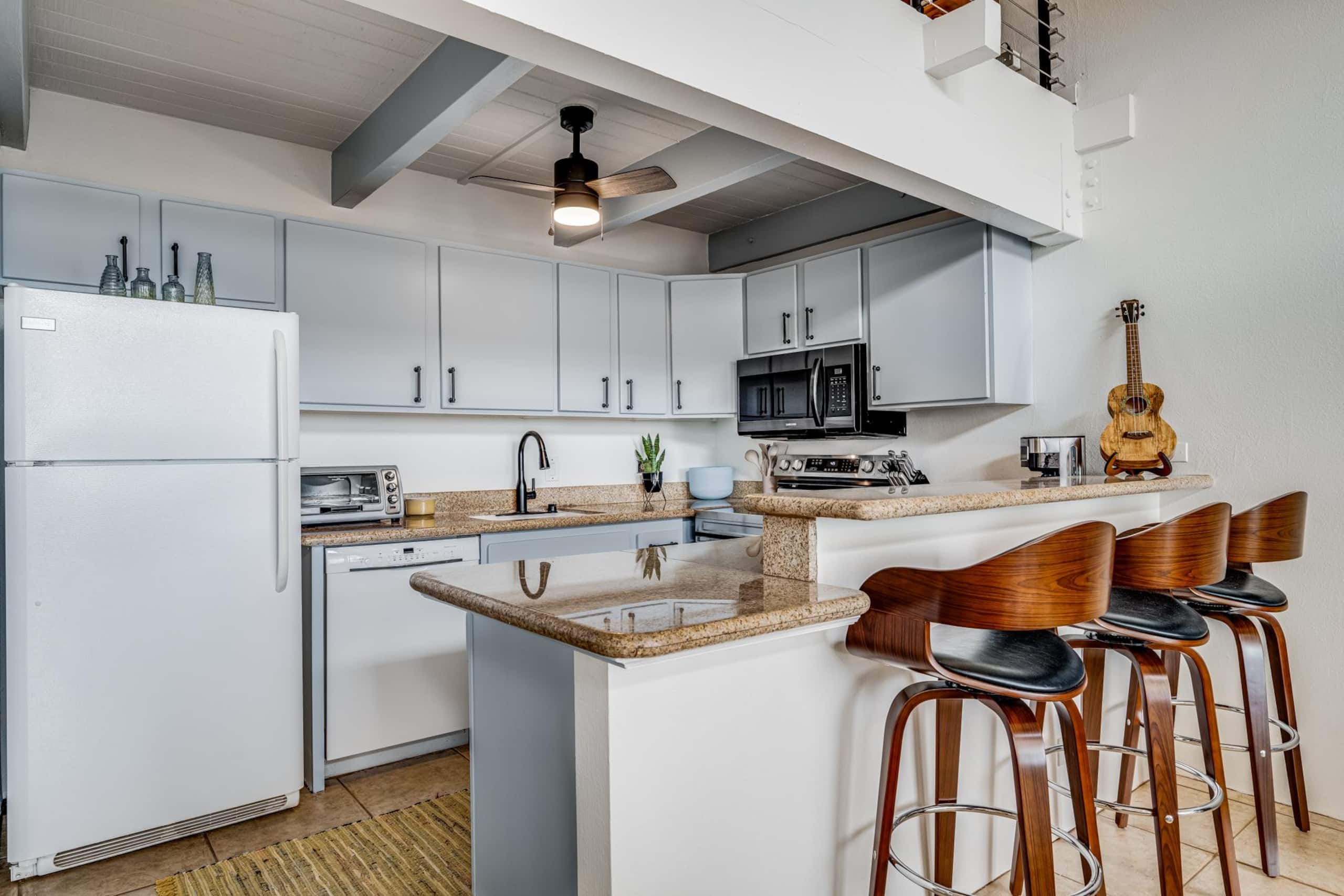 Condo in Kihei · ★4.33 · 2 bedrooms · 3 beds · 1 shared bath - Image 15