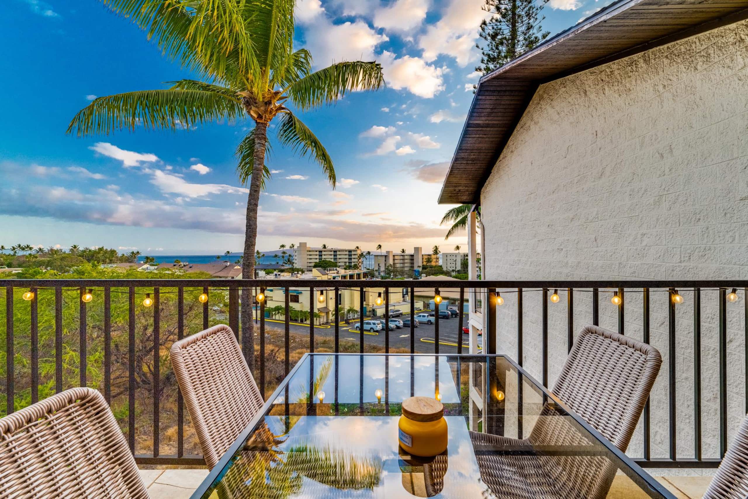 Condo in Kihei · ★4.33 · 2 bedrooms · 3 beds · 1 shared bath - Image 2