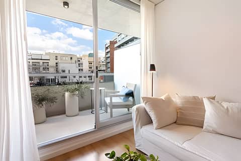 Popular Airbnb listing: Cozy Apartment w/ Pool, Gym,24h Security & Parking in Chacarita