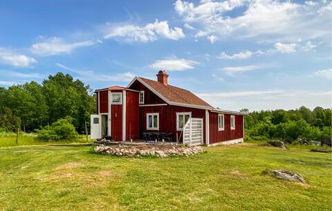 Gorgeous home in Kristdala with kitchen