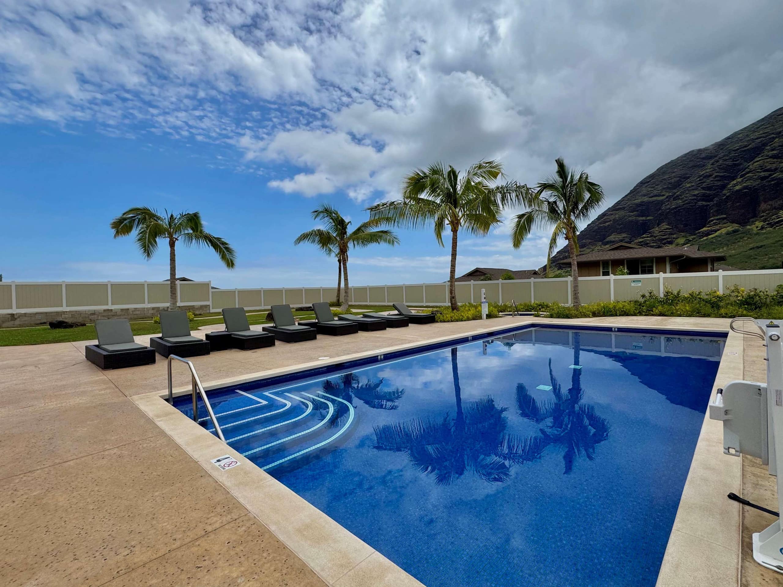 Home in Waianae · ★4.82 · 3 bedrooms · 4 beds · 2.5 private baths - Image 64