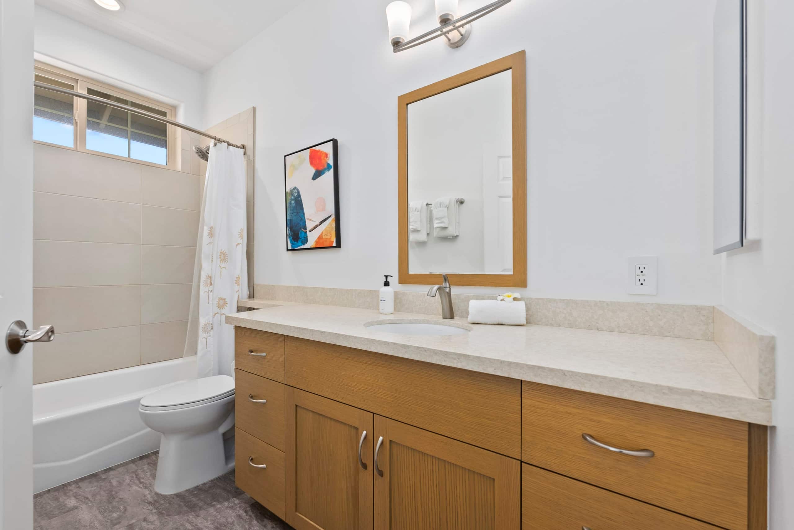 Home in Waianae · ★4.82 · 3 bedrooms · 4 beds · 2.5 private baths - Image 49