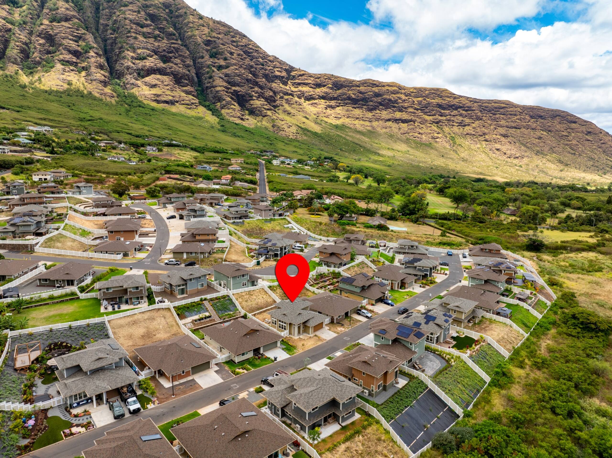 Home in Waianae · ★4.82 · 3 bedrooms · 4 beds · 2.5 private baths - Image 84