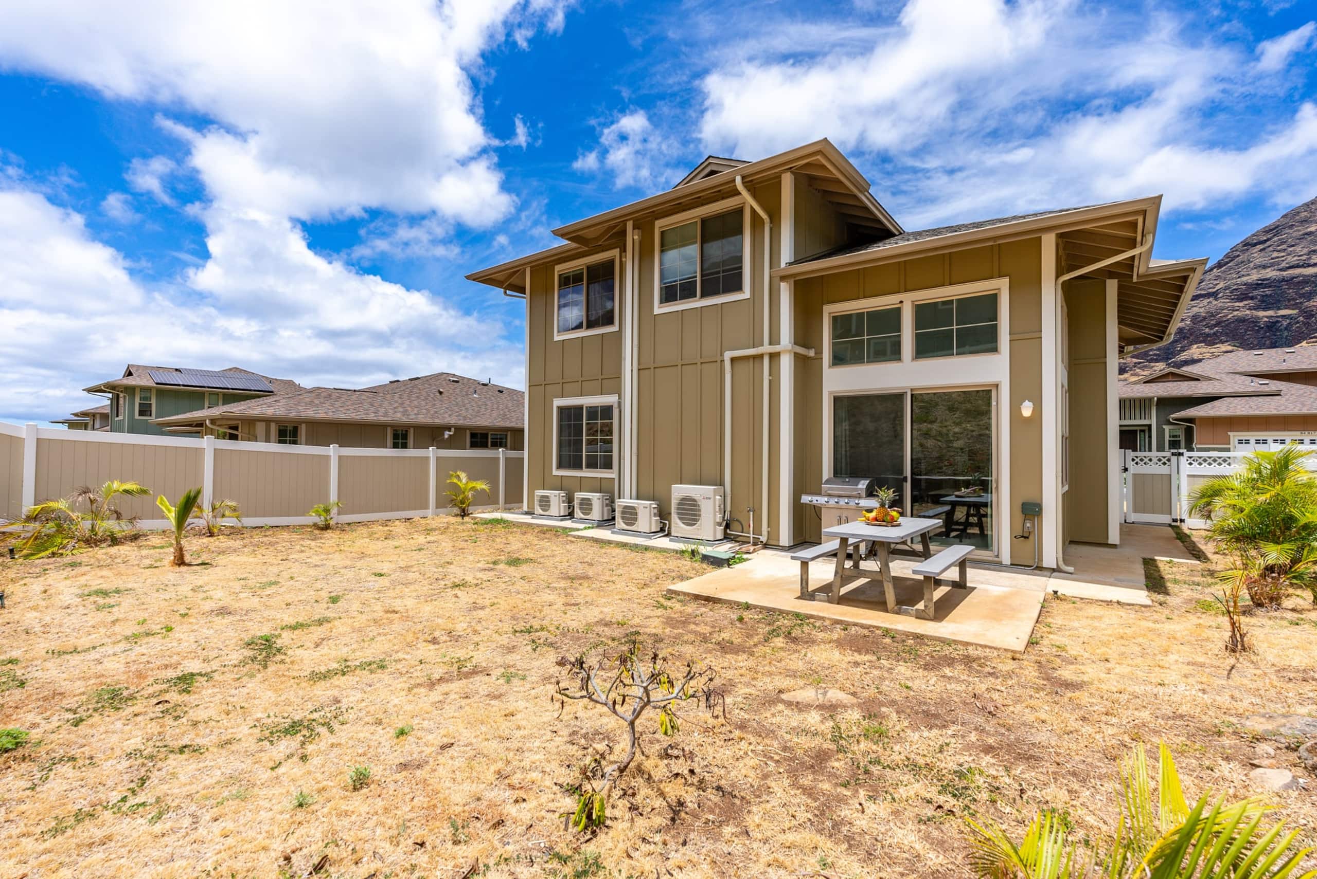 Home in Waianae · ★4.82 · 3 bedrooms · 4 beds · 2.5 private baths - Image 75