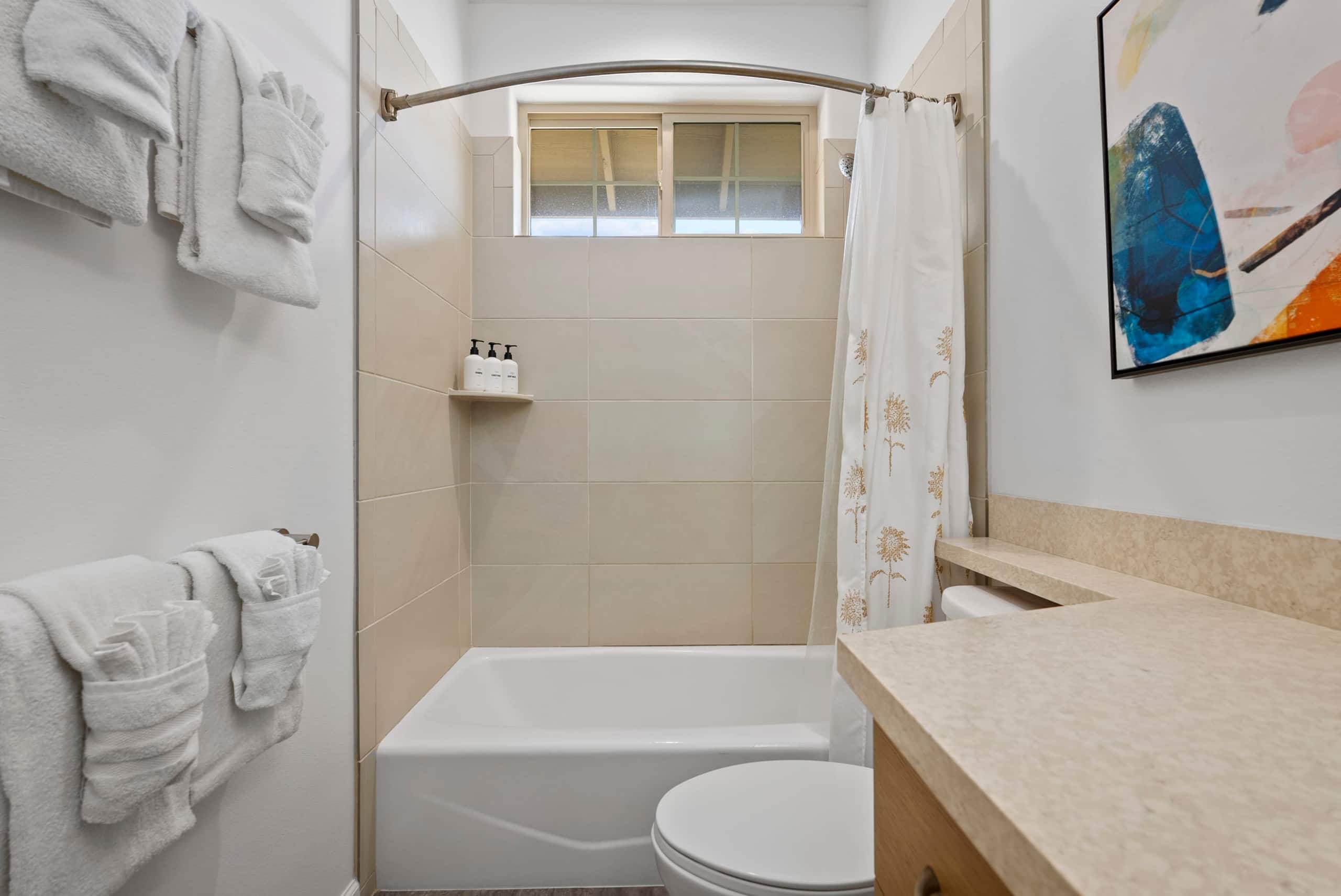 Home in Waianae · ★4.82 · 3 bedrooms · 4 beds · 2.5 private baths - Image 50