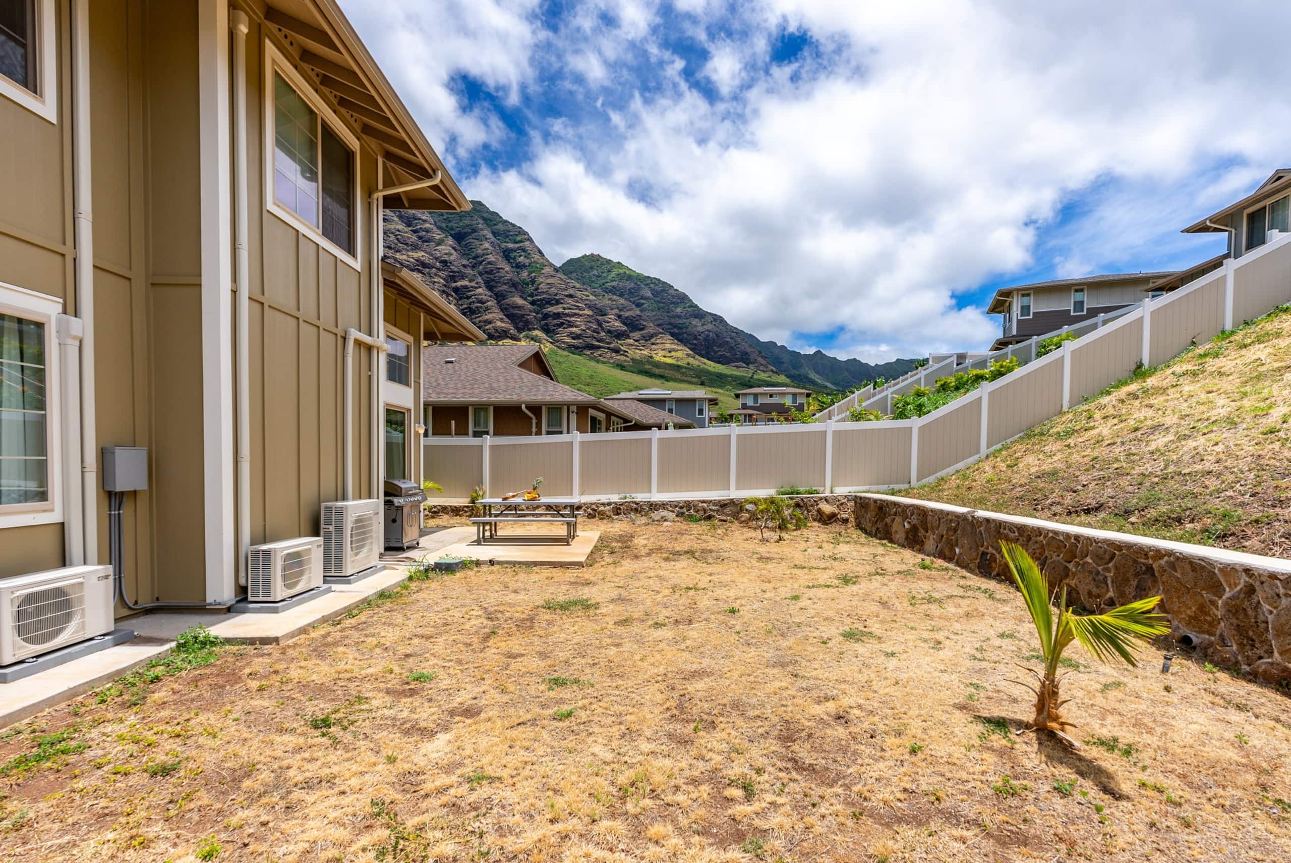Home in Waianae · ★4.82 · 3 bedrooms · 4 beds · 2.5 private baths - Image 69