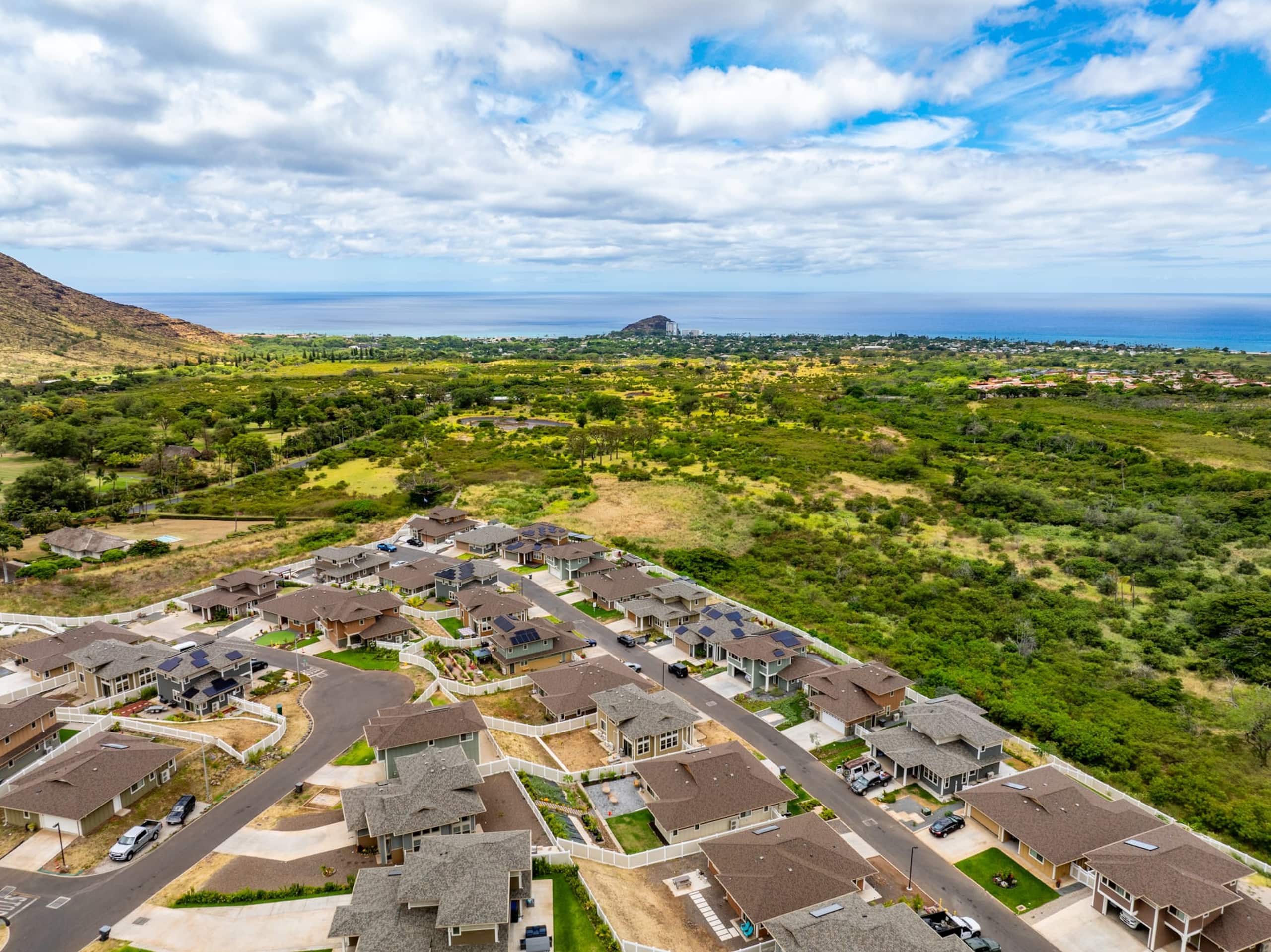 Home in Waianae · ★4.82 · 3 bedrooms · 4 beds · 2.5 private baths - Image 86