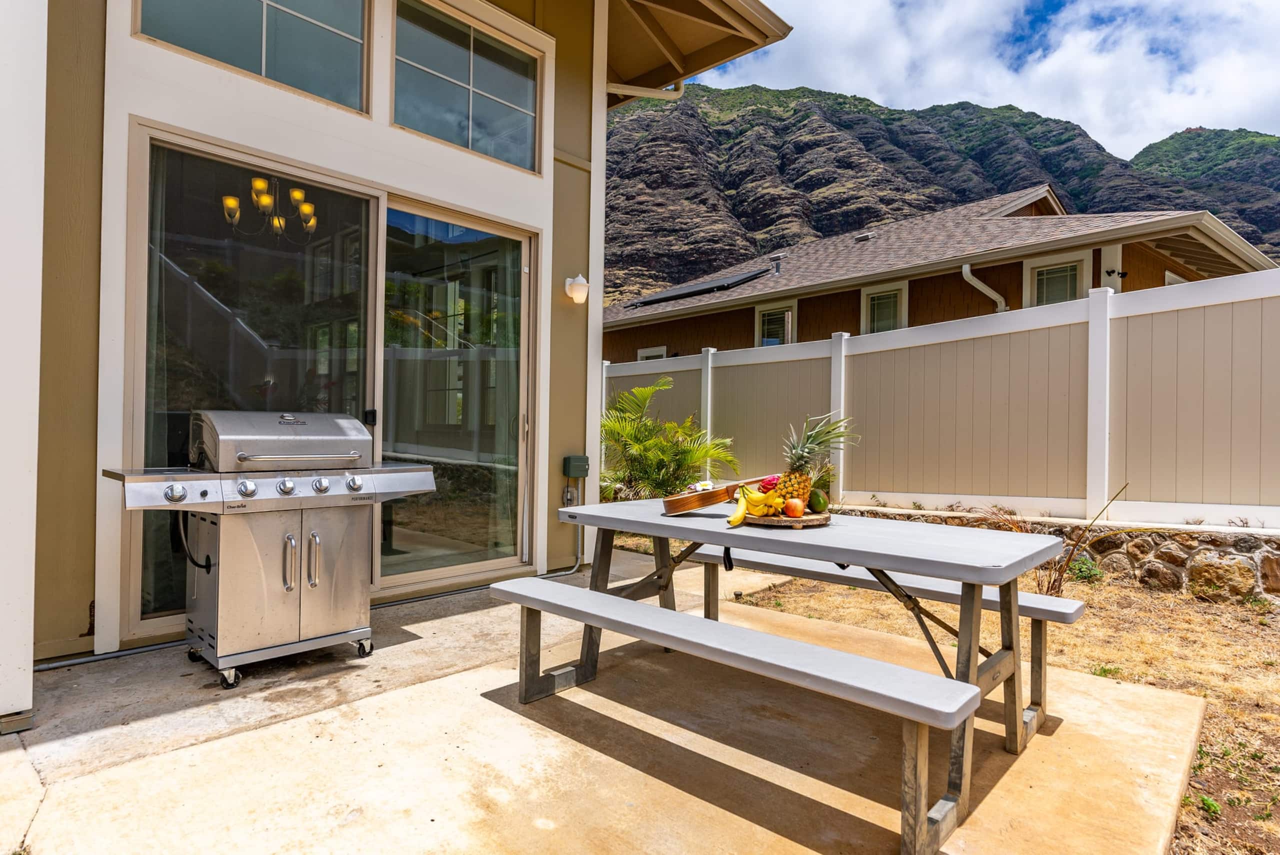 Home in Waianae · ★4.82 · 3 bedrooms · 4 beds · 2.5 private baths - Image 73
