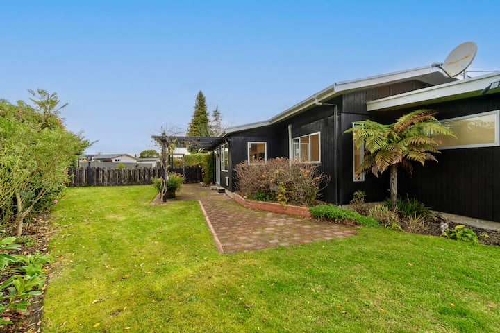 27 On Henry - Te Anau Holiday Home - Te Anau