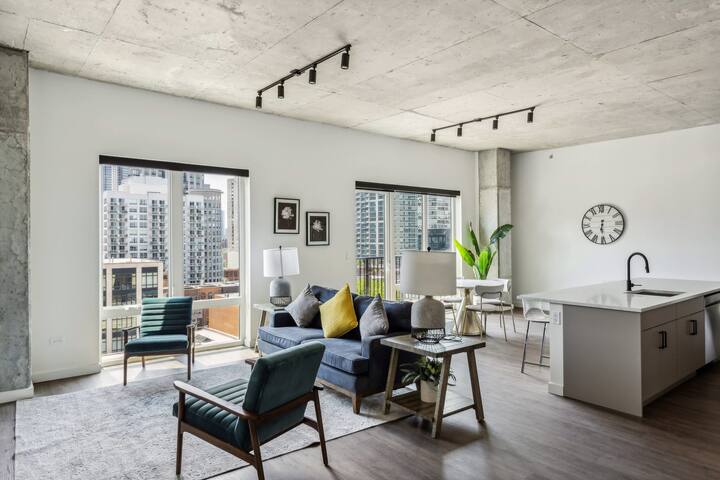 3BR Luxury Modern Apartment gallery image 5