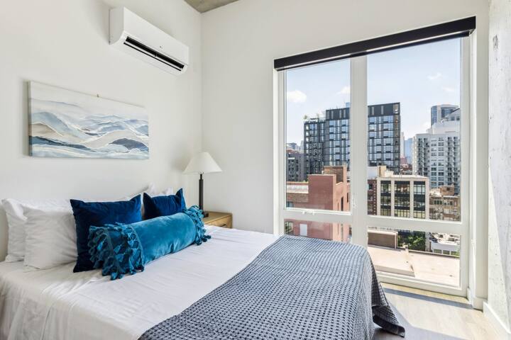 3BR Luxury Modern Apartment gallery image 4