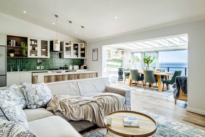 High-End Splendor at Horak Penthouse gallery image 2