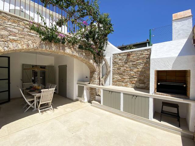 Holiday rental townhouse with swimming pool in Beg gallery image 5
