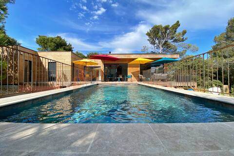 Charming contemporary villa with swimming pool