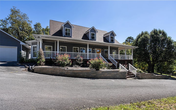 Shadow Ridge Retreat - Hot Tub And Game Room! - Pigeon Forge