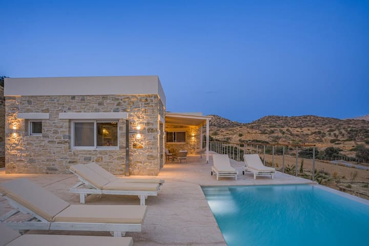 Villa Nala with Pool by Matala