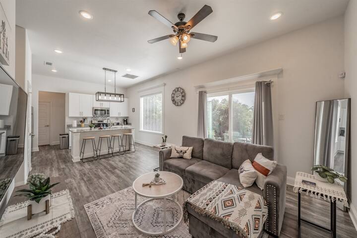 Cowtown Casita – close to Stockyards, Billy Bob’s