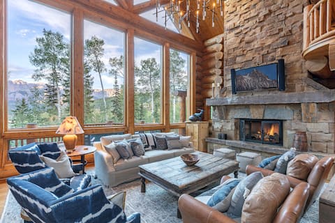 Ski-in/Out, Hot Tub, Luxury Private Home Sleeps 18