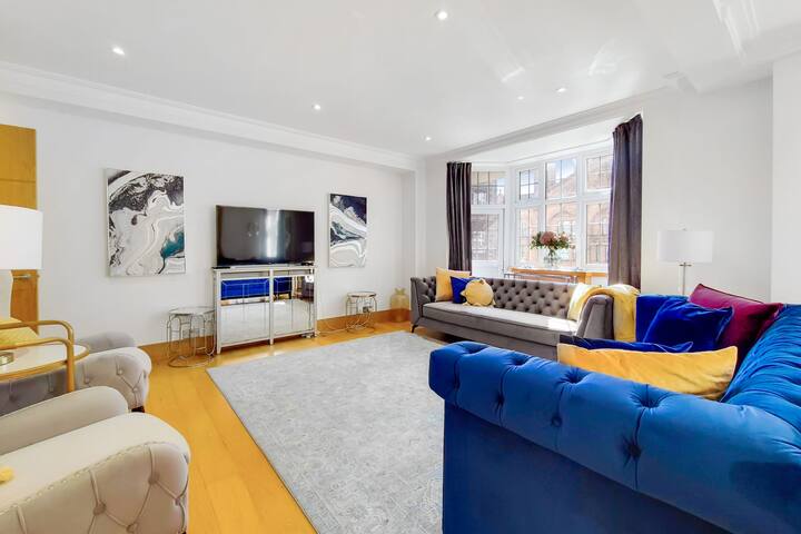 Spacious Knightsbridge Apartment Near Harrods gallery image 2