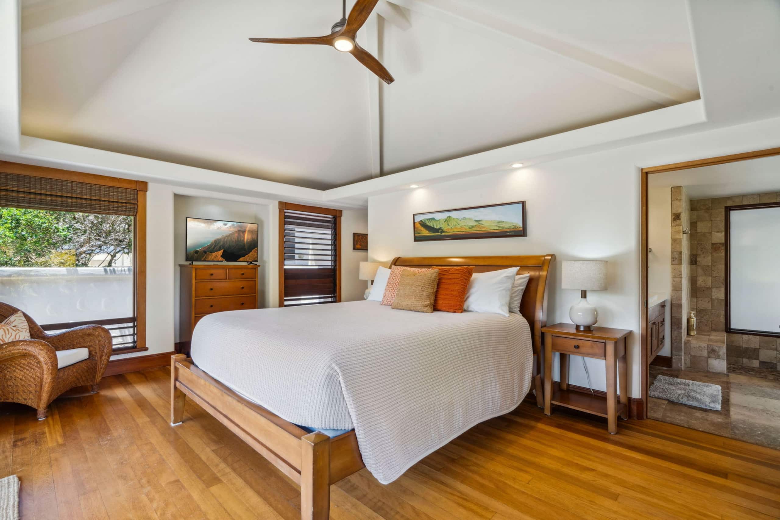 Home in Princeville · ★4.84 · 3 bedrooms · 5 beds · 2.5 private baths - Image 27