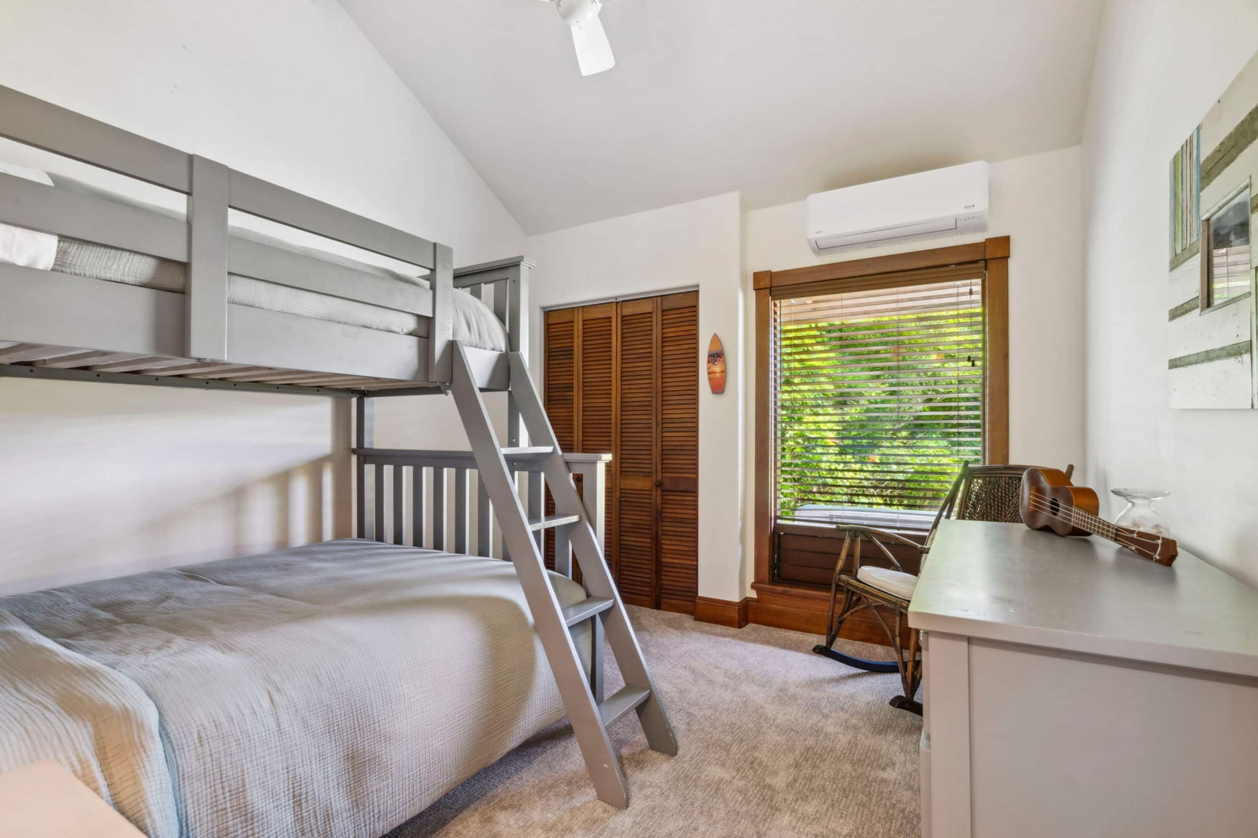 Home in Princeville · ★4.84 · 3 bedrooms · 5 beds · 2.5 private baths - Image 39