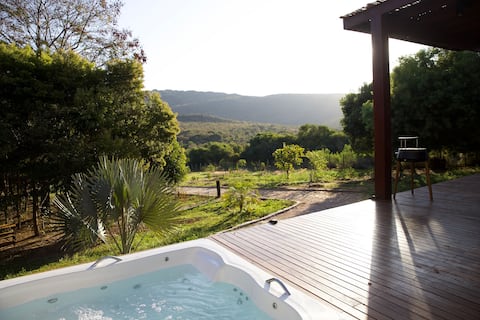 Modern Chalet with hydro and private access to the lagoon