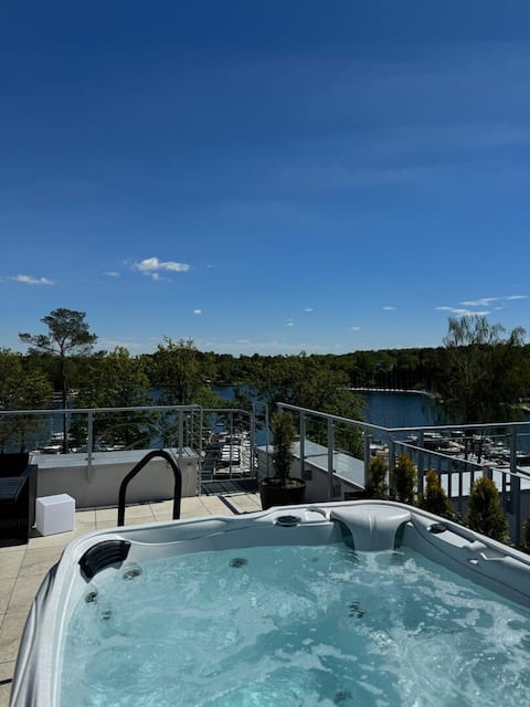 Apartament C403 z jacuzzi na dachu