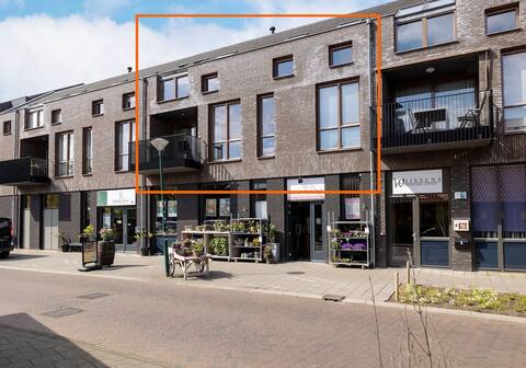 Generous 136m² Two-Bedroom Apartment (PS-18)