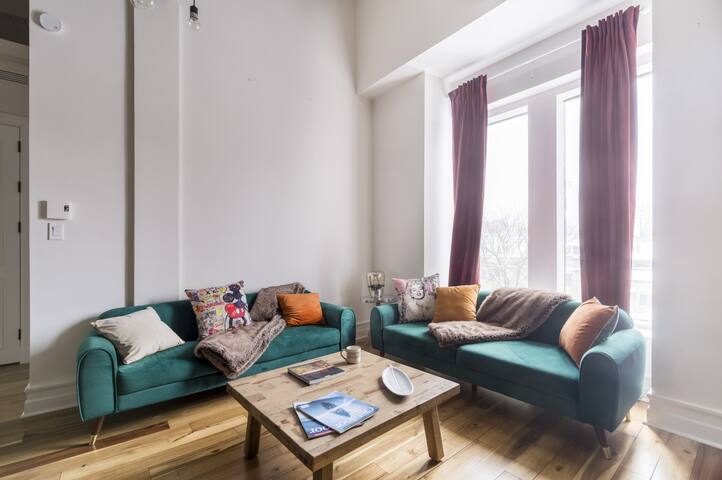 Galeria 2:Spacious 4BR/2BA Getaway•Modern/Relaxing gallery image 4