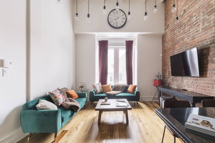 Galeria 2:Spacious 4BR/2BA Getaway•Modern/Relaxing gallery image 3