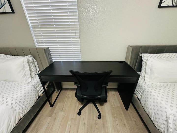 Спалня 2 - Работно бюро