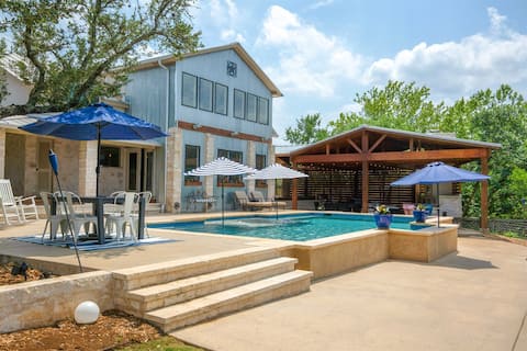 Luxury Family Retreat w/Heated Pool by Lake Travis