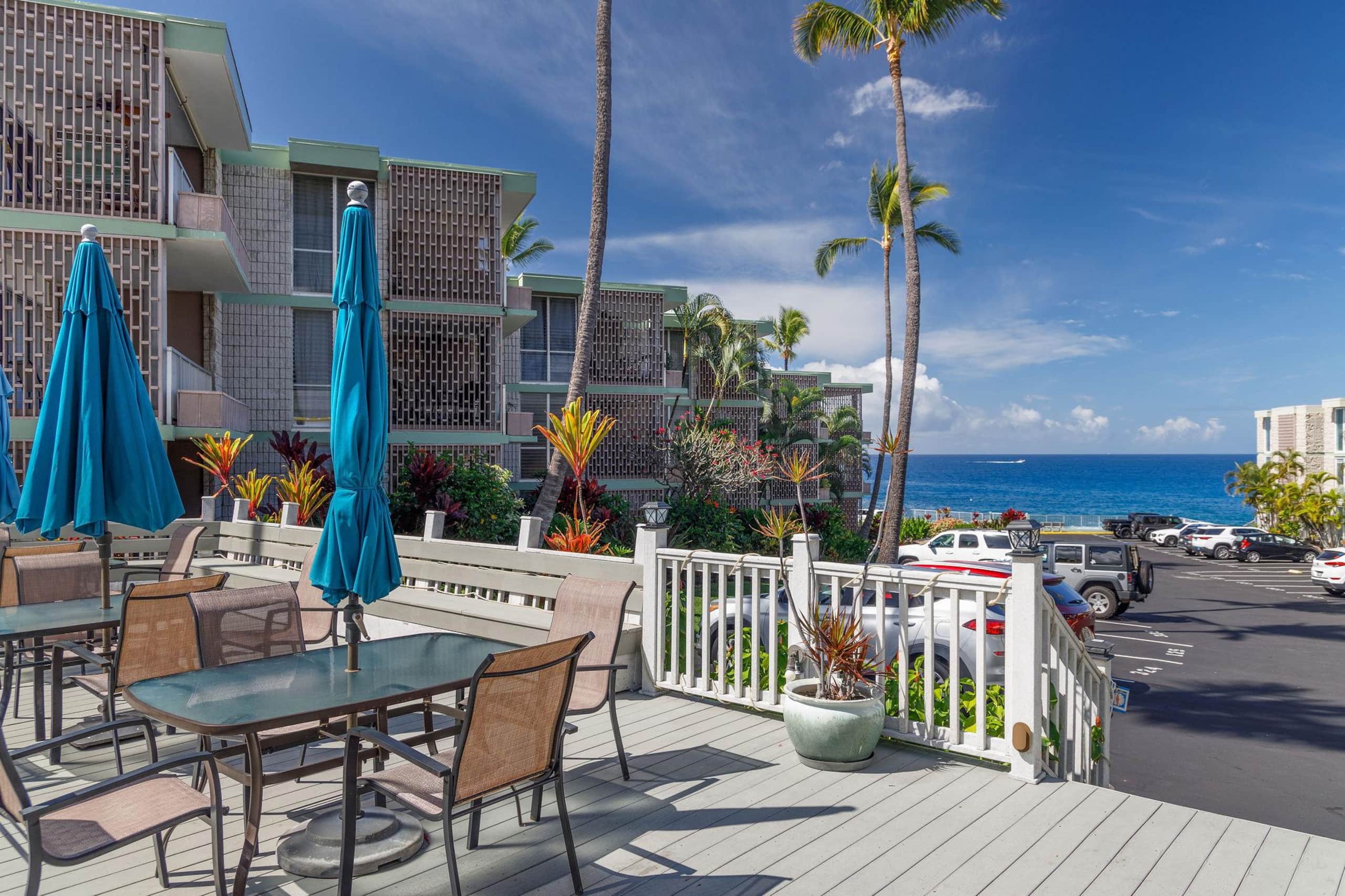 Condo in Kailua-Kona · ★4.63 · 1 bedroom · 2 beds · 1 private bath - Image 23