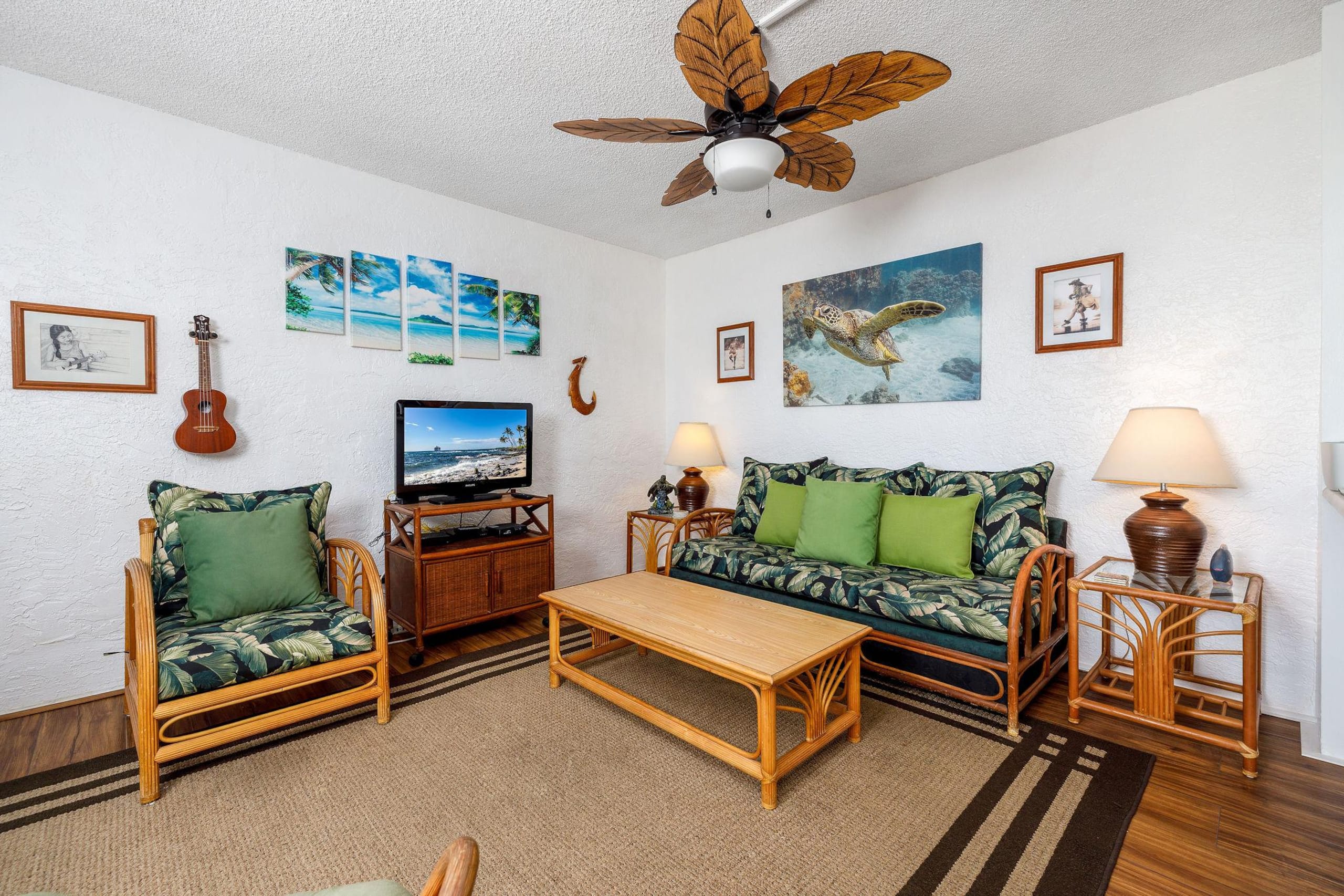 Condo in Kailua-Kona · ★4.63 · 1 bedroom · 2 beds · 1 private bath - Image 6