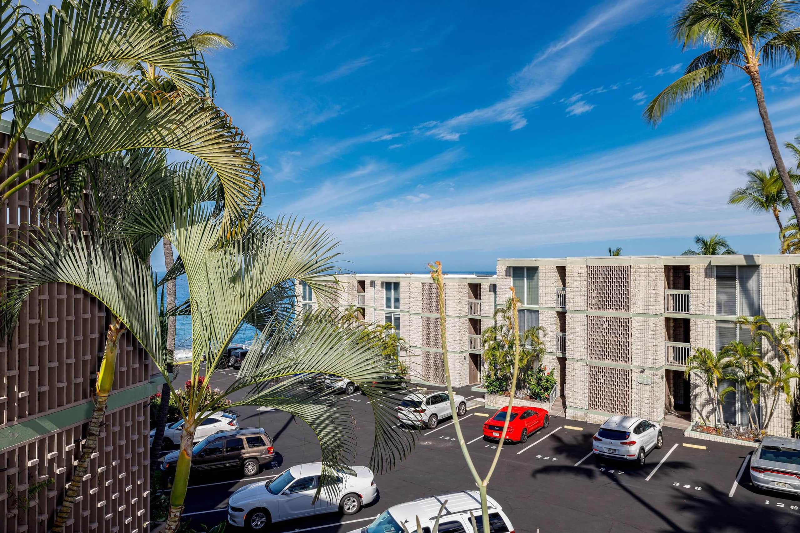 Condo in Kailua-Kona · ★4.63 · 1 bedroom · 2 beds · 1 private bath - Image 31