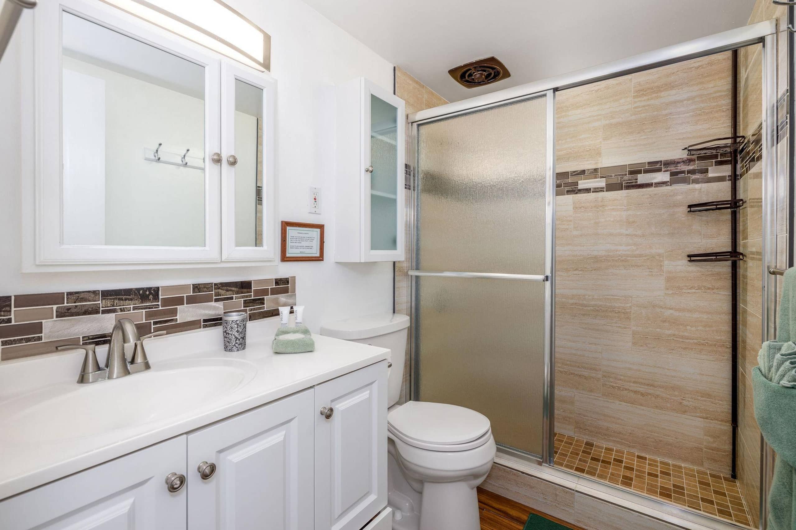 Condo in Kailua-Kona · ★4.63 · 1 bedroom · 2 beds · 1 private bath - Image 18