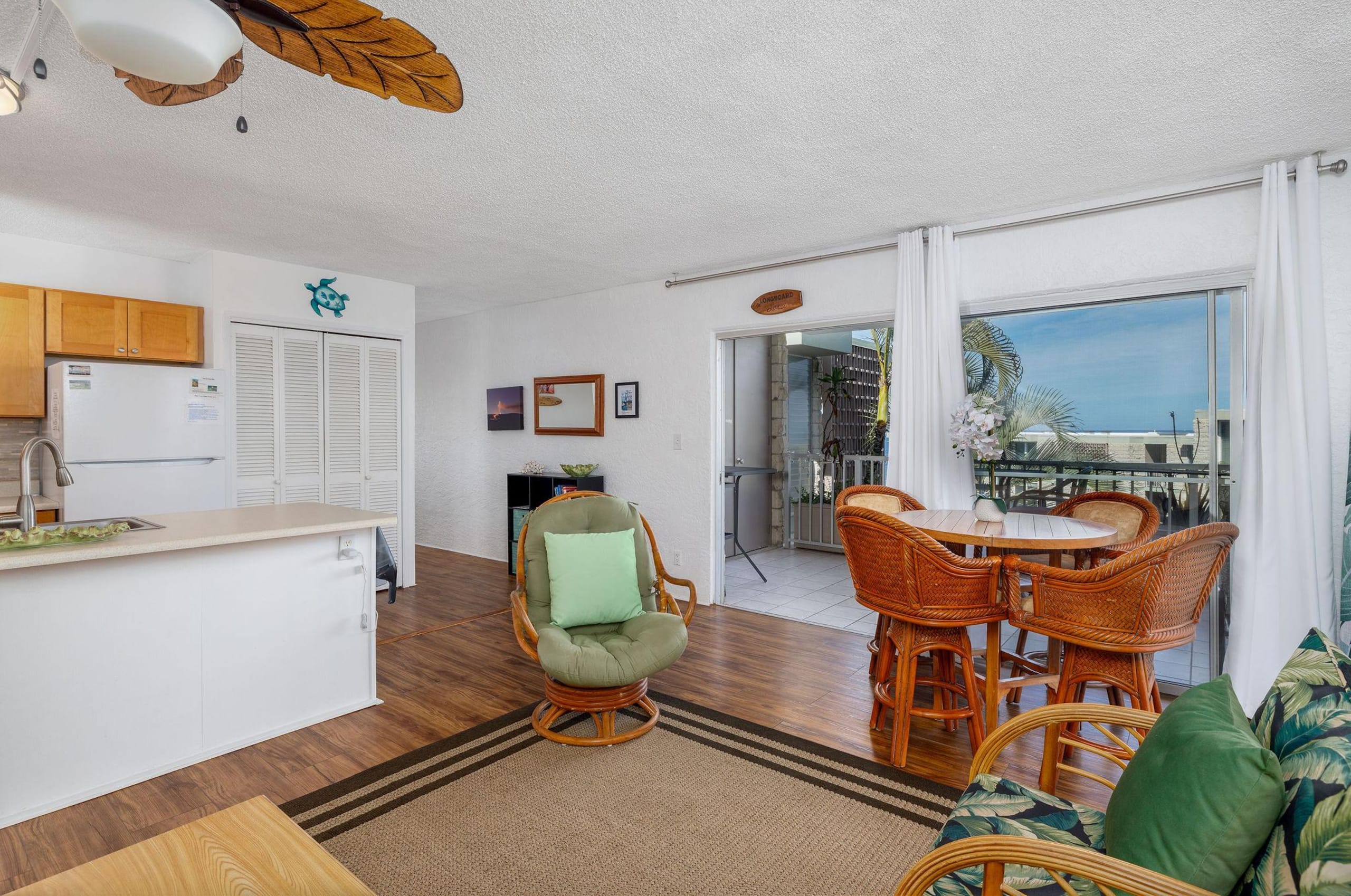 Condo in Kailua-Kona · ★4.63 · 1 bedroom · 2 beds · 1 private bath - Image 22