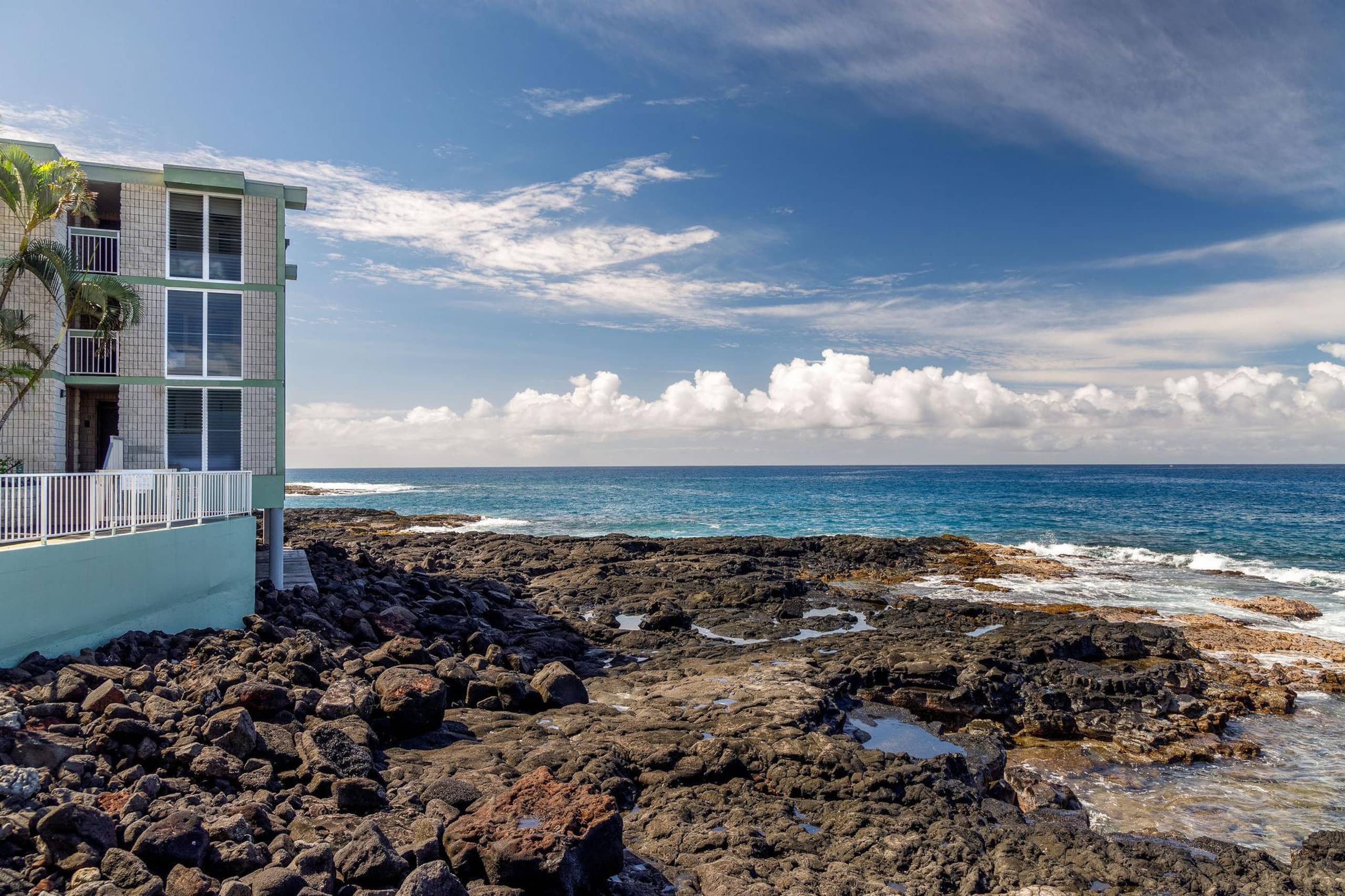 Condo in Kailua-Kona · ★4.63 · 1 bedroom · 2 beds · 1 private bath - Image 37