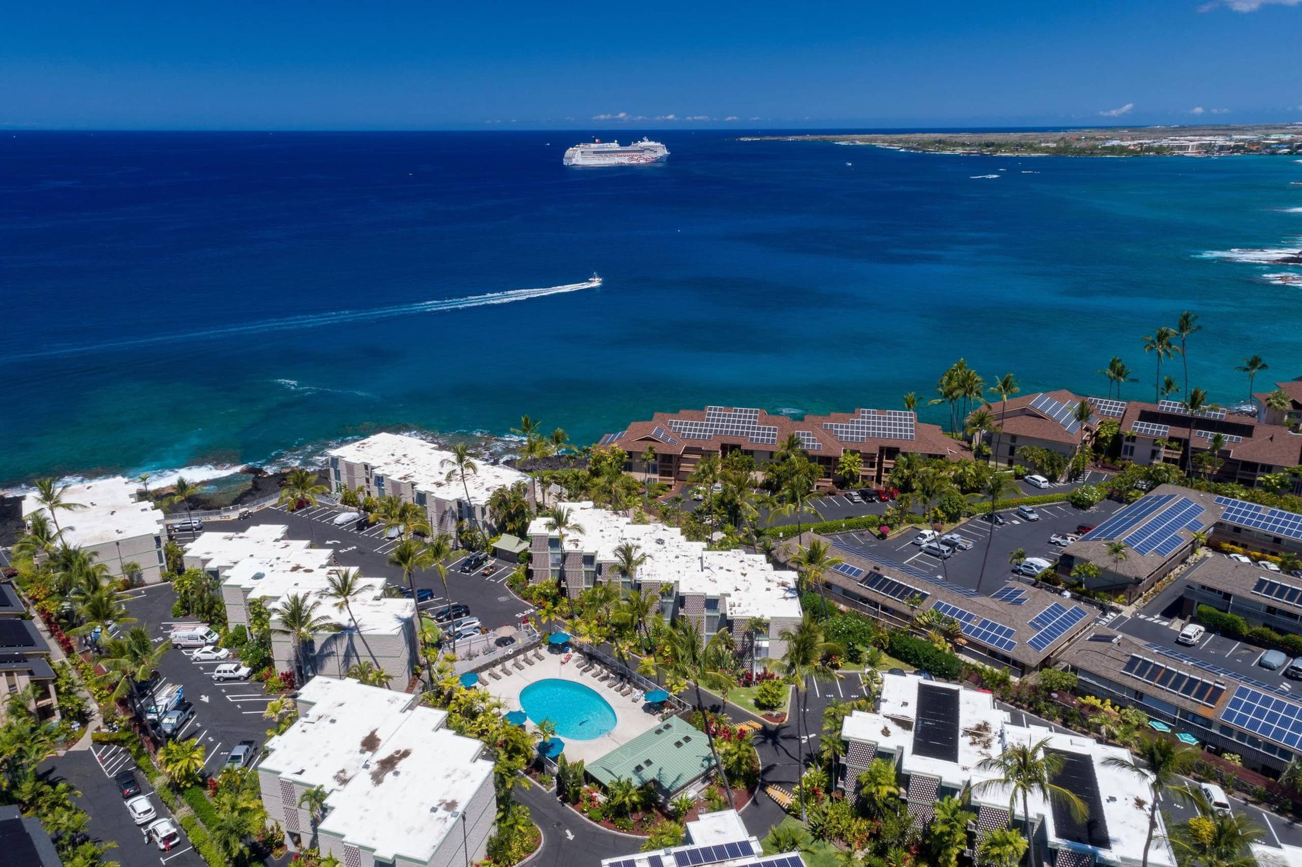 Condo in Kailua-Kona · ★4.63 · 1 bedroom · 2 beds · 1 private bath - Image 32
