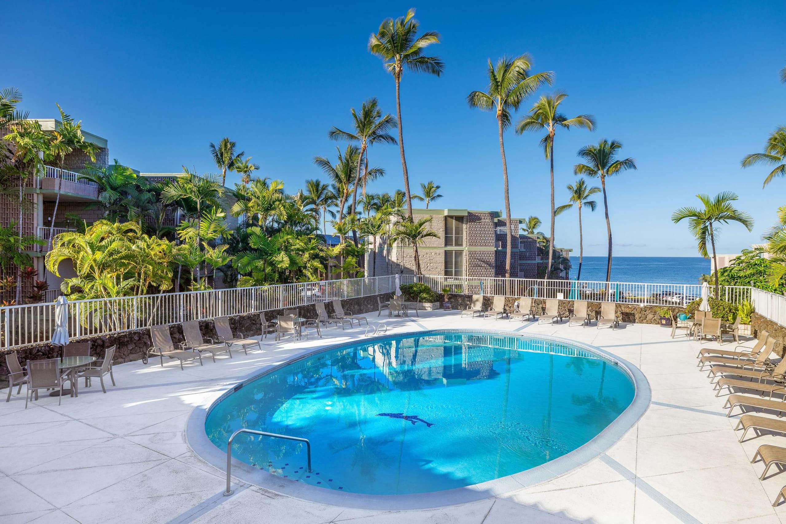 Condo in Kailua-Kona · ★4.63 · 1 bedroom · 2 beds · 1 private bath - Image 1