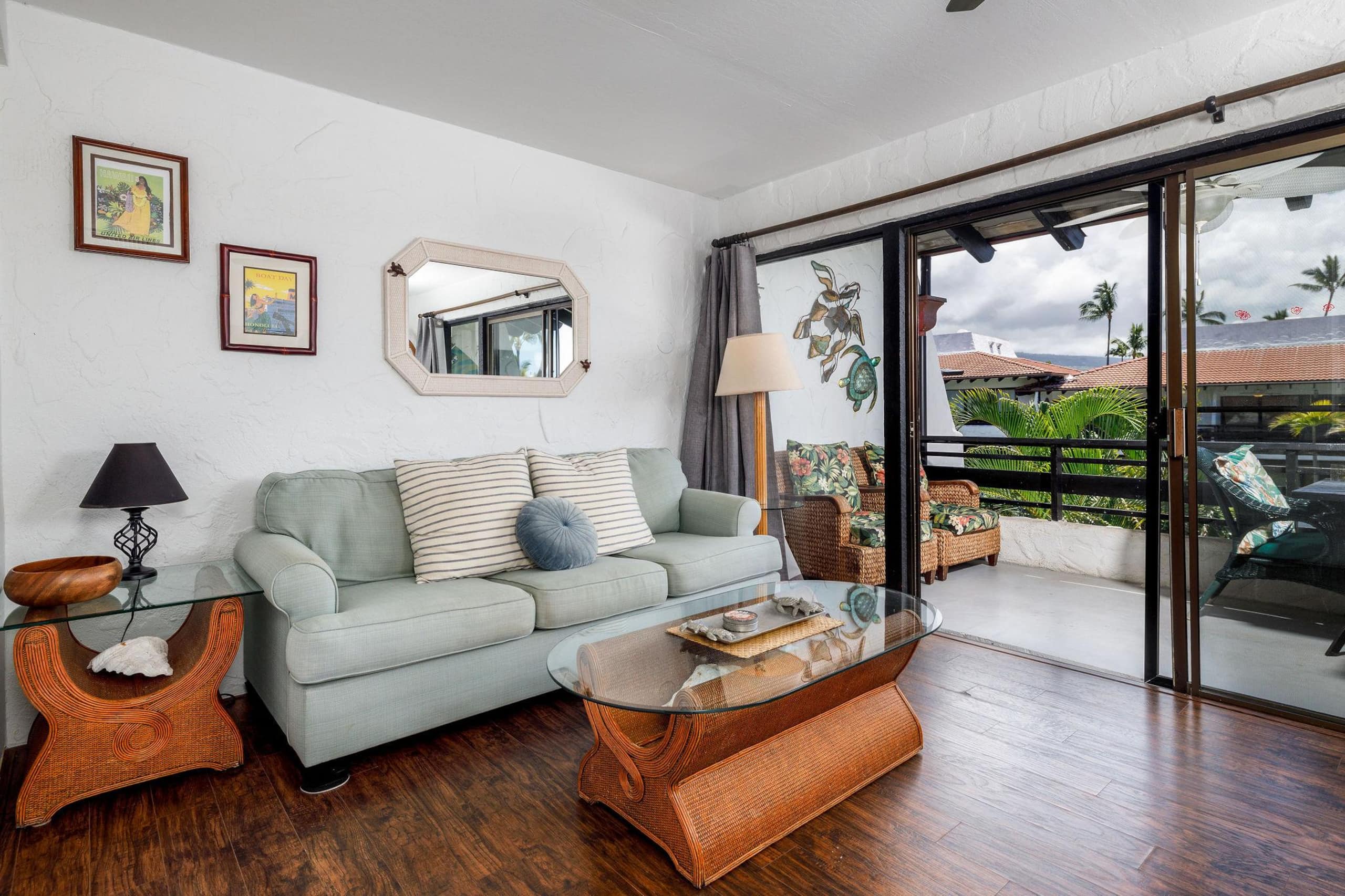 Condo in Kailua-Kona · ★4.7 · 1 bedroom · 2 beds · 1 private bath - Image 5