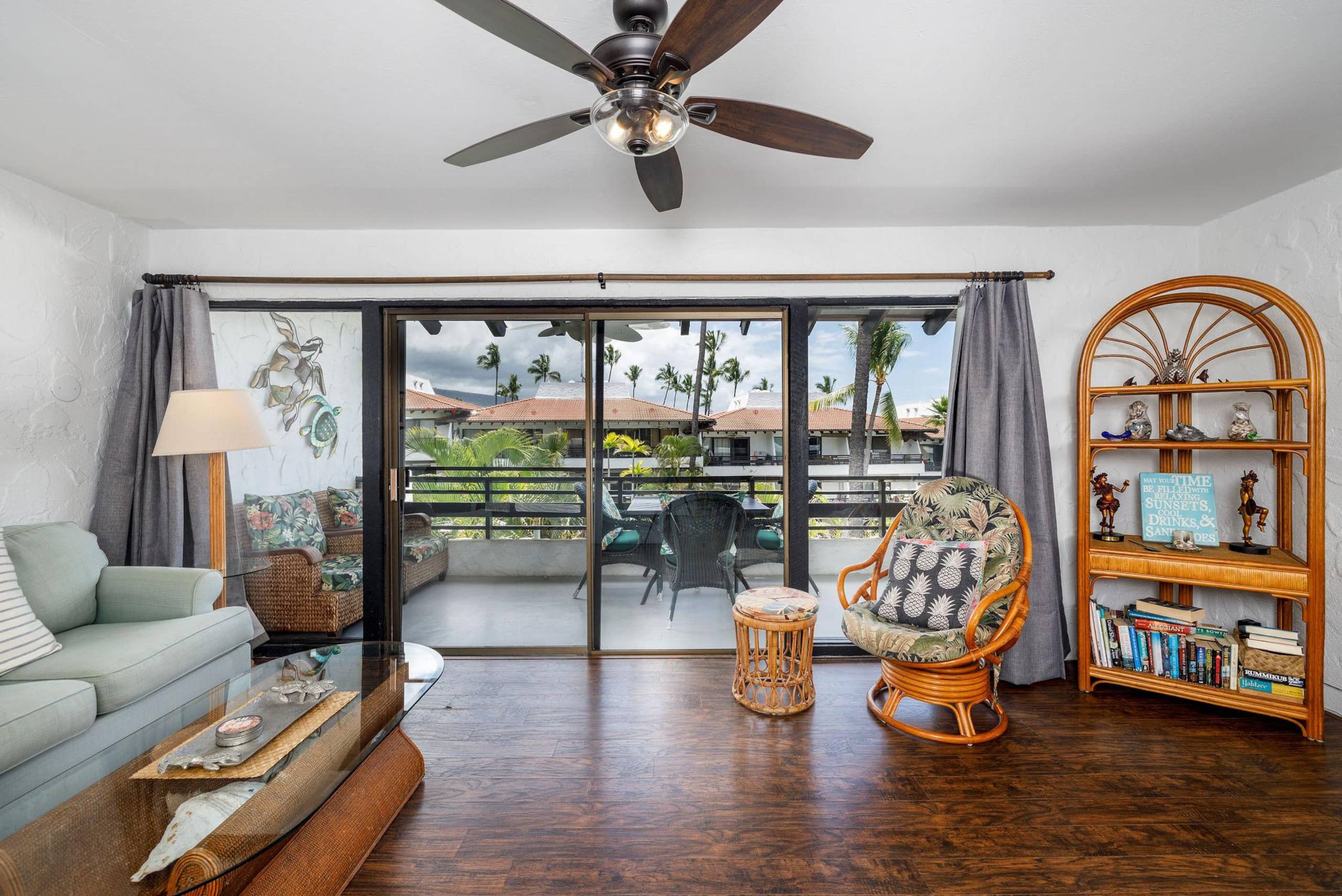 Condo in Kailua-Kona · ★4.7 · 1 bedroom · 2 beds · 1 private bath - Image 7