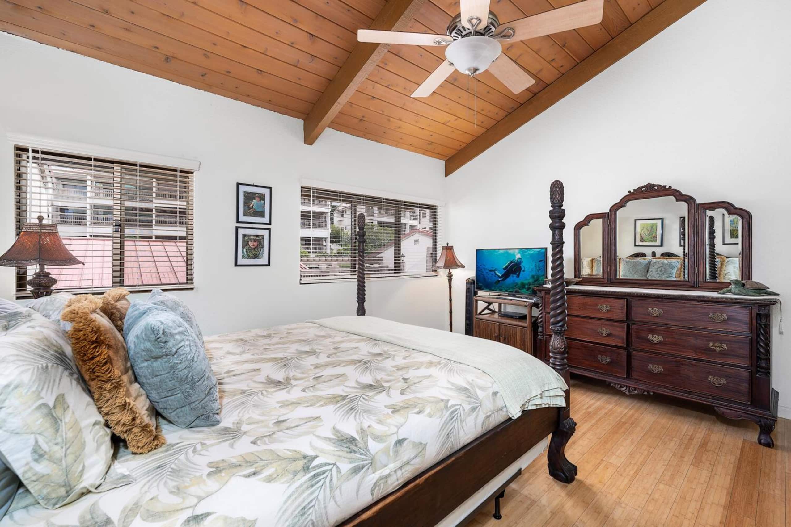 Condo in Kailua-Kona · ★4.71 · 2 bedrooms · 3 beds · 2 baths - Image 21