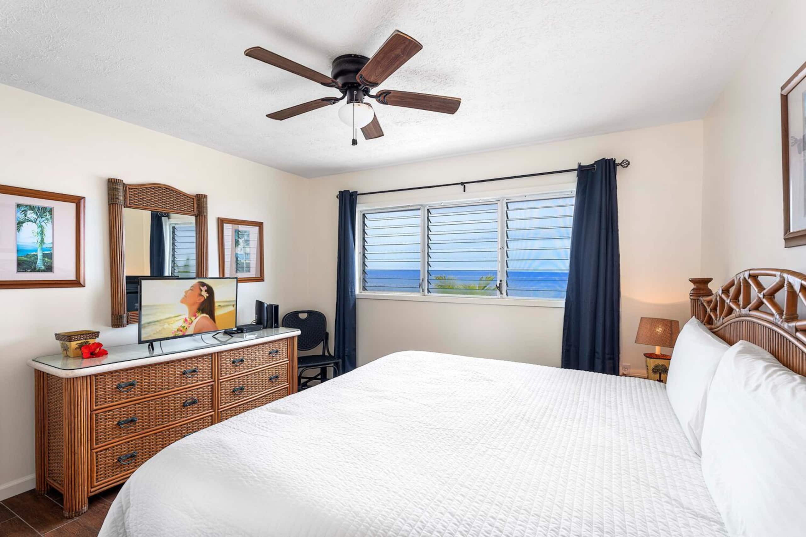 Condo in Kailua-Kona · ★4.75 · 2 bedrooms · 3 beds · 2 private baths - Image 14