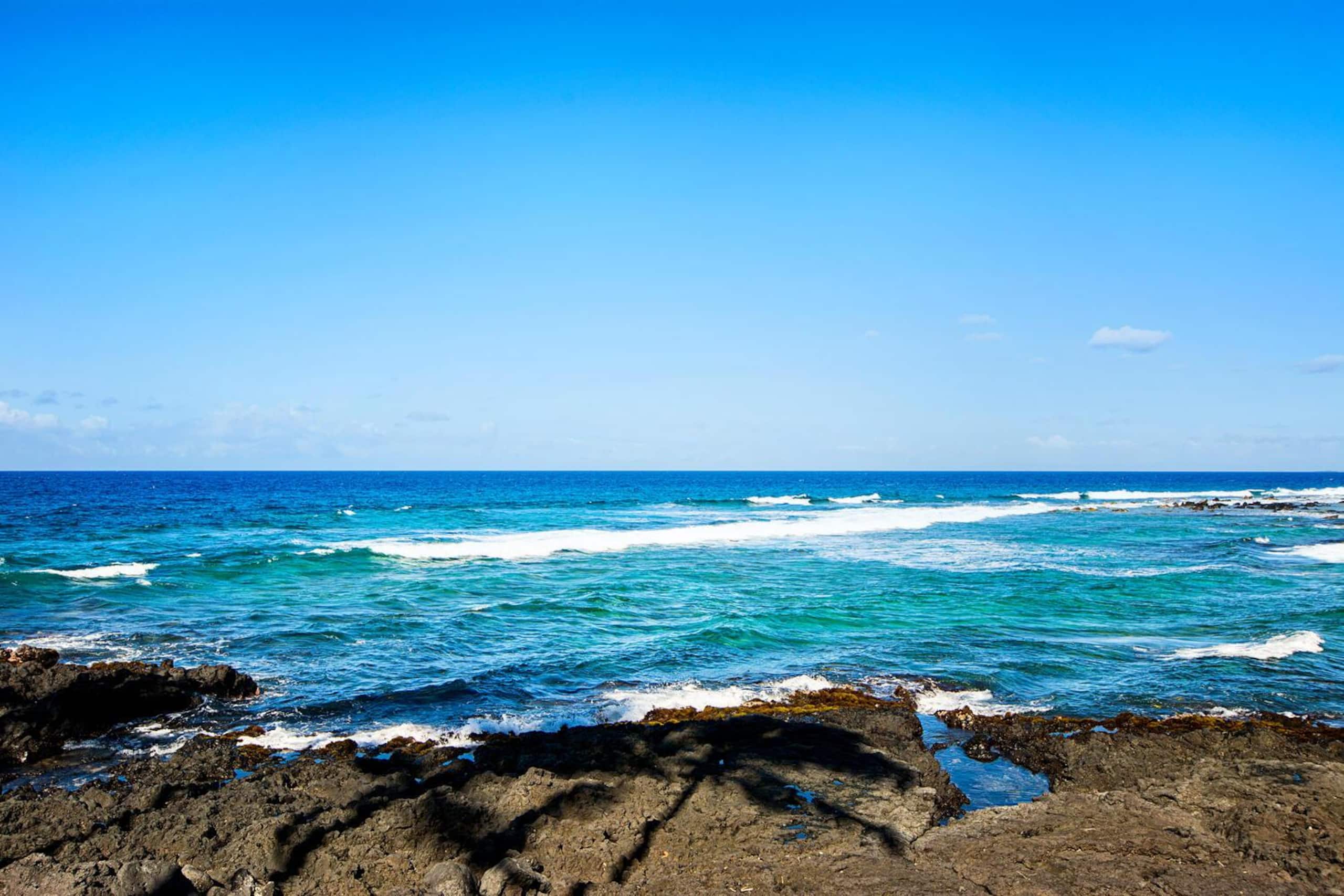 Condo in Kailua-Kona · ★4.75 · 2 bedrooms · 3 beds · 2 private baths - Image 32