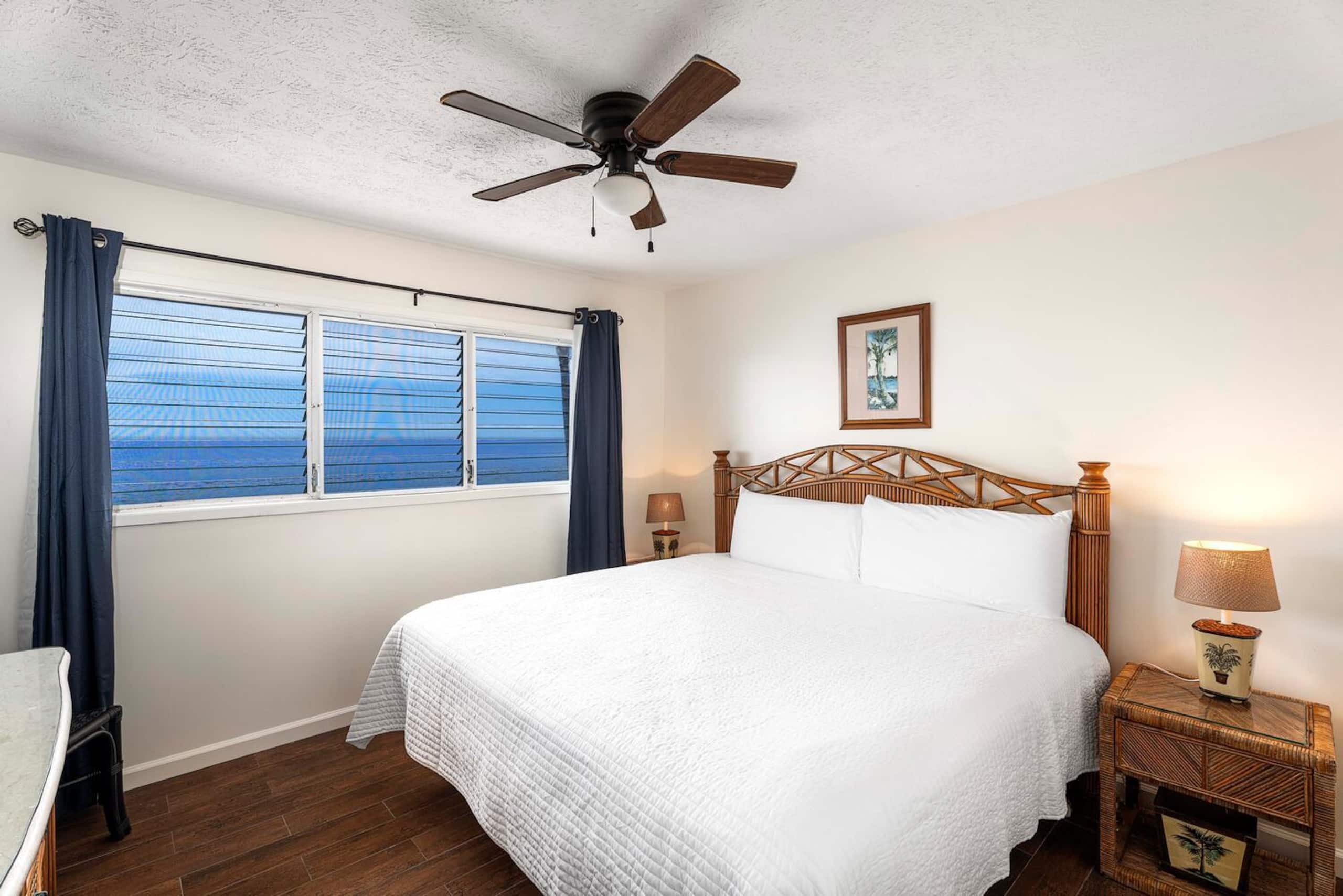 Condo in Kailua-Kona · ★4.75 · 2 bedrooms · 3 beds · 2 private baths - Image 13